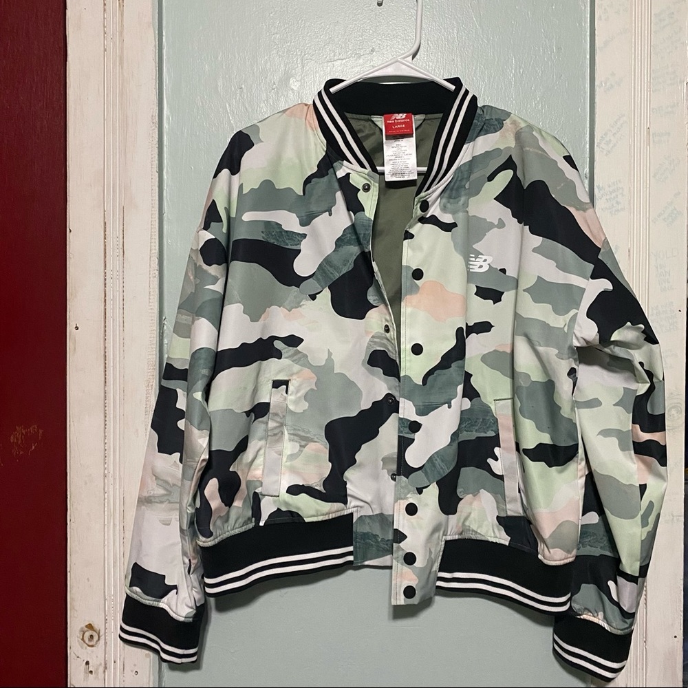 New Balance Essentials Camouflage Stadium Jacket, size L